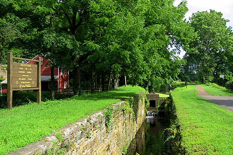 Delaware Canal towpath